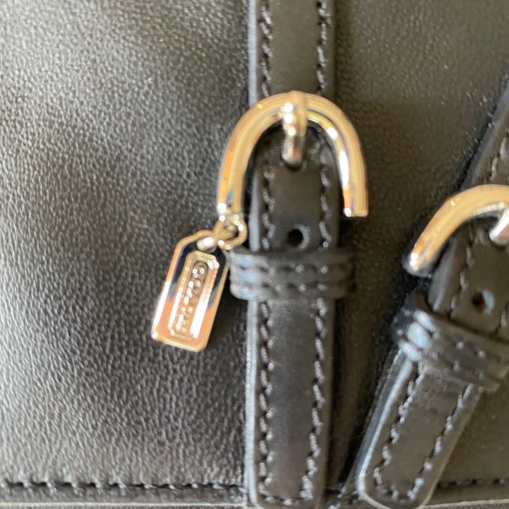 Coach Clutch/Wristlet Black Leather with Silver tone Buckle Detail - Picture 4 of 9